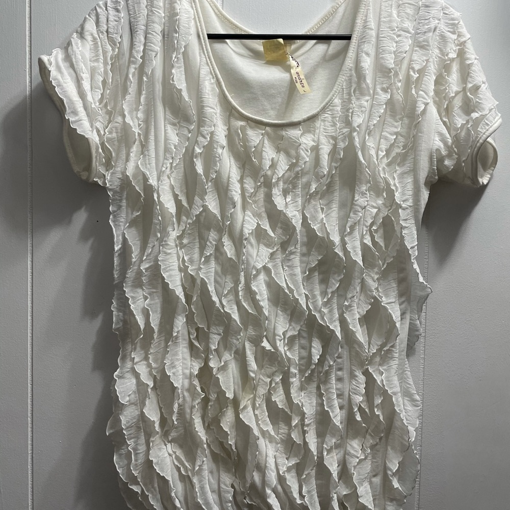 Short sleeve white shirt